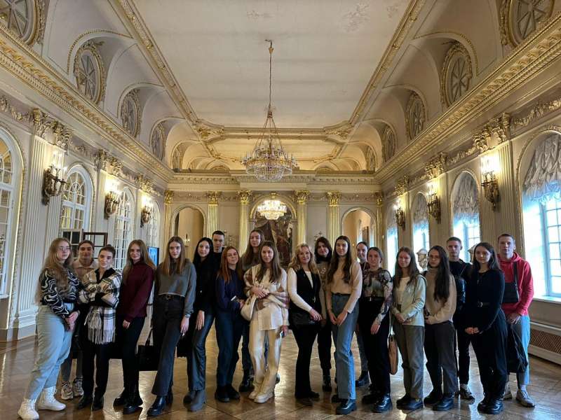 Поездка во дворец Меншикова